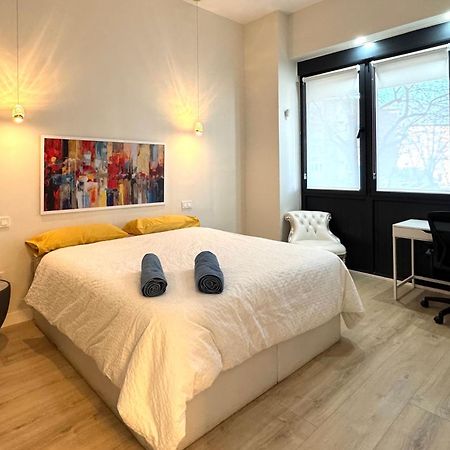Luxury Suite Wifi Ac Servicios En La Puerta Madrid Esterno foto