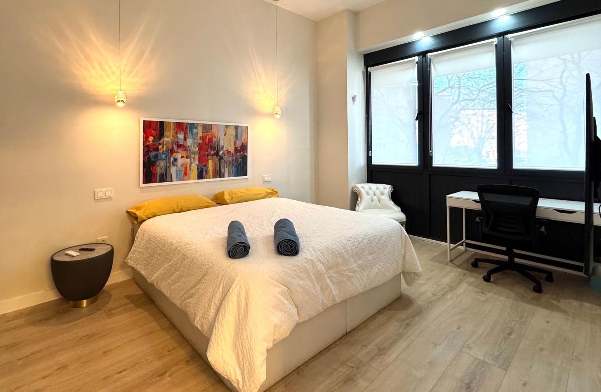 Luxury Suite Wifi Ac Servicios En La Puerta Madrid Esterno foto